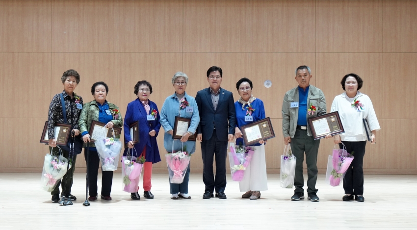 제53회 어버이 날 기념식_10