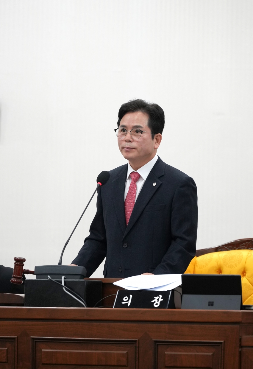 제346회 제1차 본회의 및 2026년 1분기 우수공무원 및 모범시민상_10