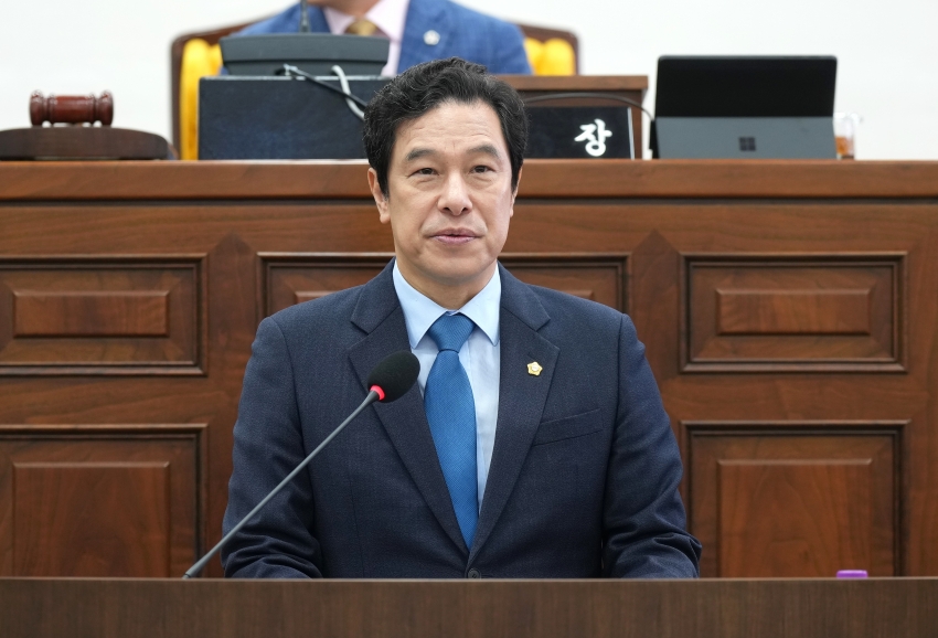 제348회 제1차 본회의 및 2026년 2분기 모범시민 및 우수공무원_15