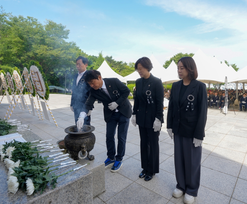 제71회 현충일 추념식_8