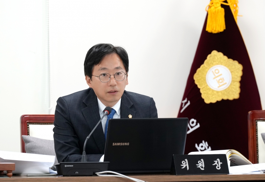 제353회 자치행정위원회 행정사무감사_3