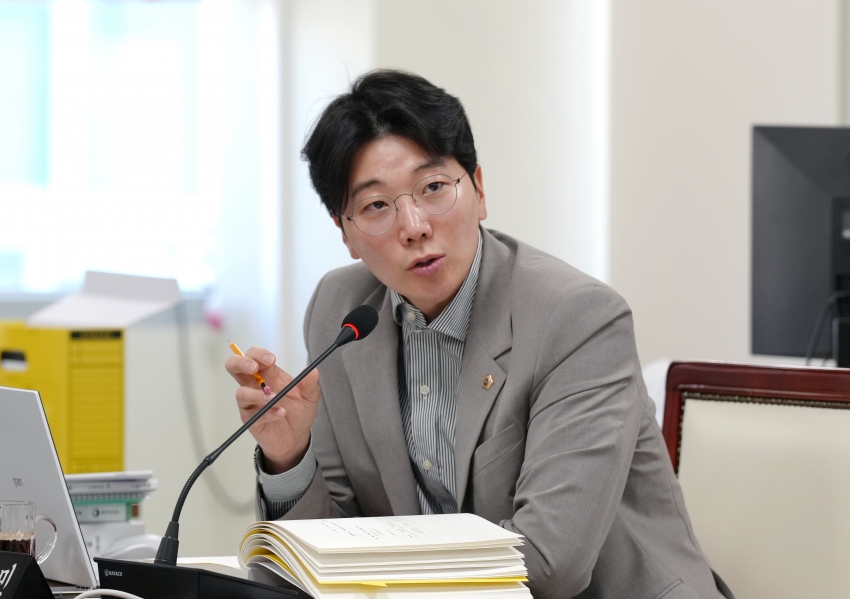 제353회 자치행정위원회 행정사무감사_9
